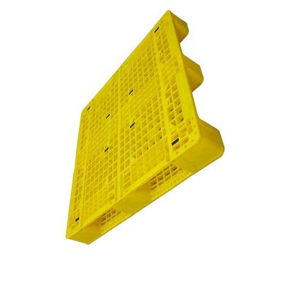 ポリプロピレンの黄色いプラスチック パレット再使用可能な43x43プラスチック パレット