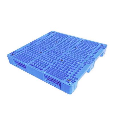 1100x1100 HDPEの積み重ね可能なプラスチック パレット動的2.5T青い13.8Kg