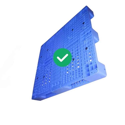 プラスチック パレット頑丈な1300x1100 5000Kg負荷を悩ますHDPE